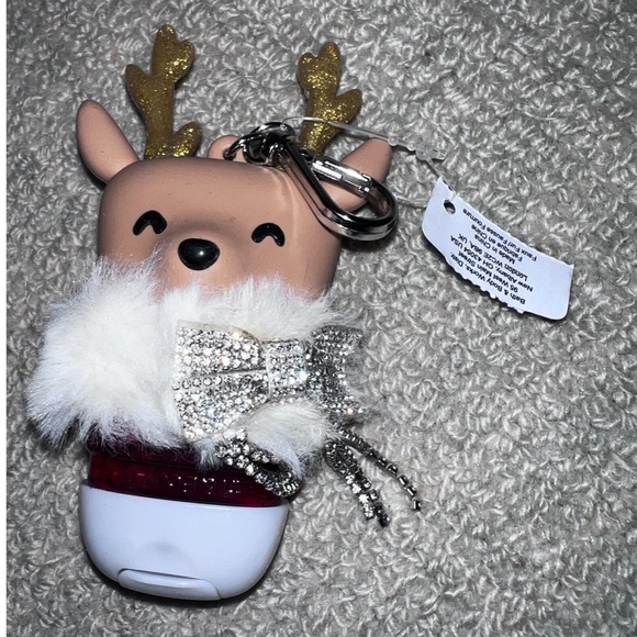 New bath and body works fluffy & rhinestone bling reindeer keychain w/pocket bac - Picture 6 of 16